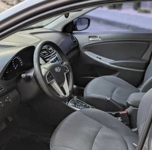 Серый Хендай Акцент, объемом двигателя 1.4 л и пробегом 233 тыс. км за 6480 $, фото 3 на Automoto.ua