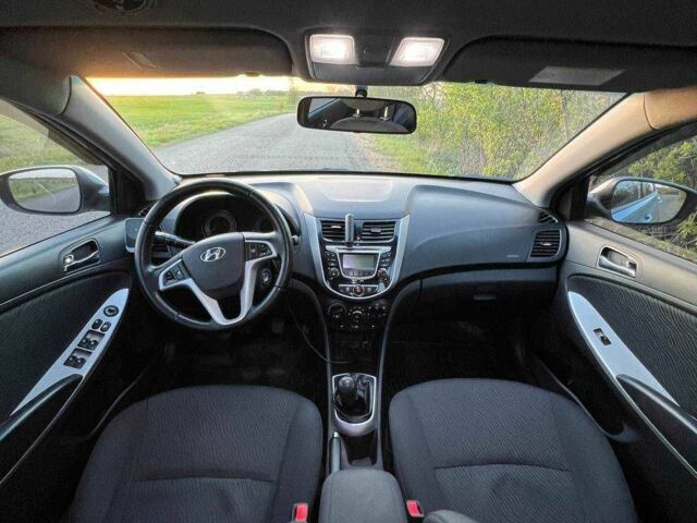 Серый Хендай Акцент, объемом двигателя 0 л и пробегом 225 тыс. км за 7000 $, фото 6 на Automoto.ua