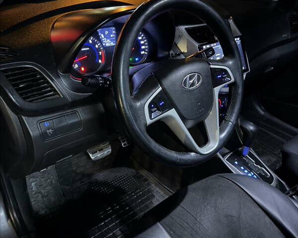 Сірий Хендай Акцент, об'ємом двигуна 1.4 л та пробігом 197 тис. км за 5500 $, фото 14 на Automoto.ua