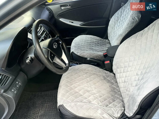 Серый Хендай Акцент, объемом двигателя 1.59 л и пробегом 192 тыс. км за 7700 $, фото 14 на Automoto.ua