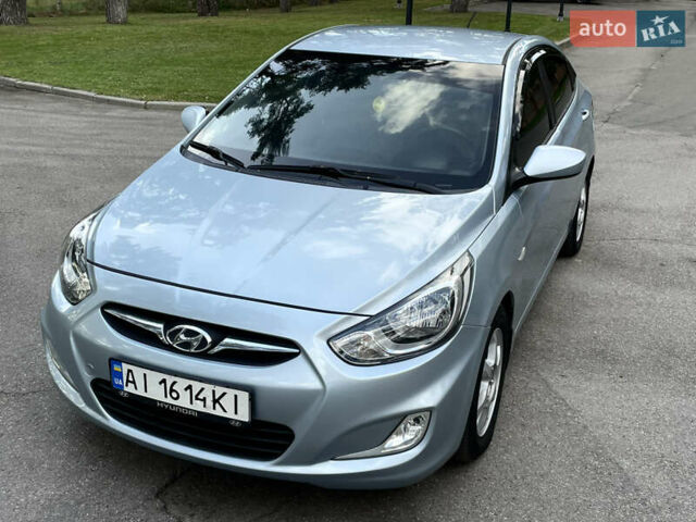Сірий Хендай Акцент, об'ємом двигуна 1.59 л та пробігом 190 тис. км за 7900 $, фото 8 на Automoto.ua