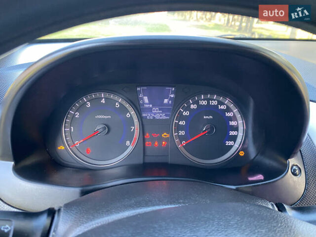 Сірий Хендай Акцент, об'ємом двигуна 1.4 л та пробігом 225 тис. км за 5650 $, фото 22 на Automoto.ua
