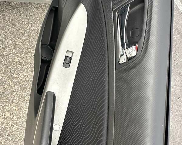 Серый Хендай Акцент, объемом двигателя 1.4 л и пробегом 180 тыс. км за 8100 $, фото 14 на Automoto.ua