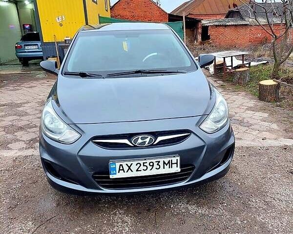 Серый Хендай Акцент, объемом двигателя 1.4 л и пробегом 165 тыс. км за 6500 $, фото 4 на Automoto.ua