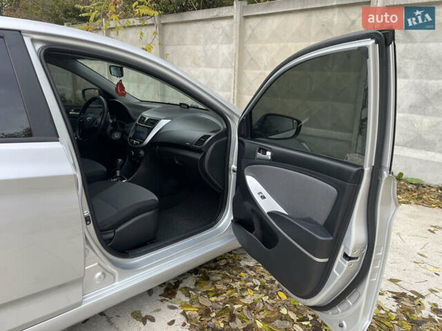 Хендай Акцент 2011 у Одесі на Automoto.ua Сірий Хендай Акцент, об'ємом двигуна 1.4 л та пробігом 184 тис. км за 7200 $, фото 38 на Automoto.ua