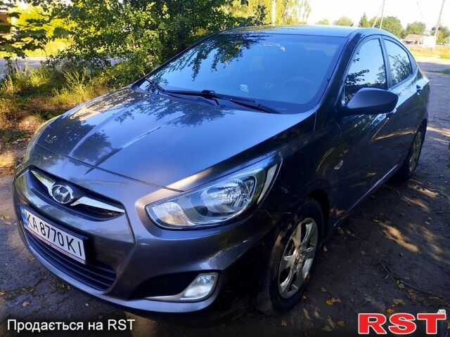 Серый Хендай Акцент, объемом двигателя 1.4 л и пробегом 305 тыс. км за 6300 $, фото 2 на Automoto.ua