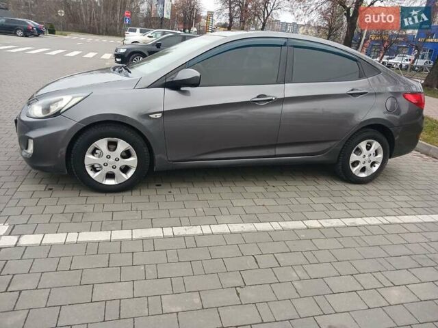 Серый Хендай Акцент, объемом двигателя 1.4 л и пробегом 238 тыс. км за 5950 $, фото 7 на Automoto.ua