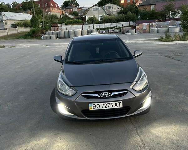 Серый Хендай Акцент, объемом двигателя 1.4 л и пробегом 187 тыс. км за 5800 $, фото 8 на Automoto.ua