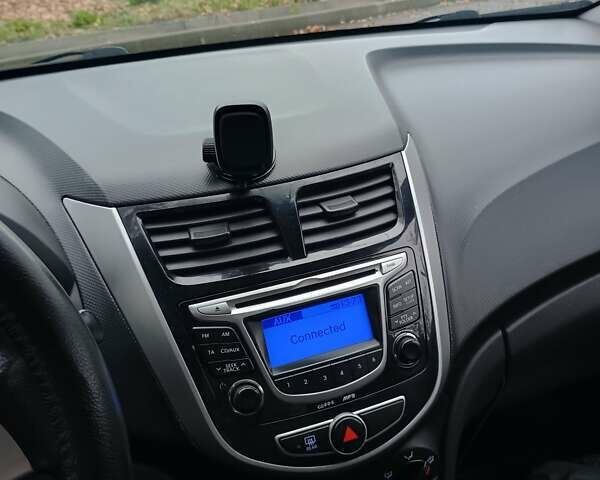 Серый Хендай Акцент, объемом двигателя 1.4 л и пробегом 128 тыс. км за 7150 $, фото 13 на Automoto.ua