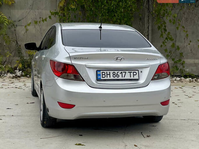 Хендай Акцент 2011 у Одесі на Automoto.ua Сірий Хендай Акцент, об'ємом двигуна 1.4 л та пробігом 184 тис. км за 7200 $, фото 16 на Automoto.ua