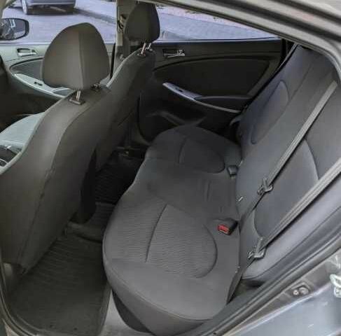 Серый Хендай Акцент, объемом двигателя 1.4 л и пробегом 233 тыс. км за 6480 $, фото 6 на Automoto.ua