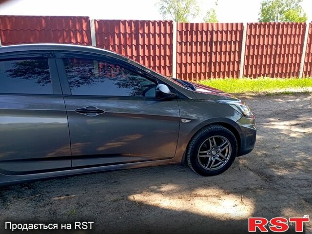 Сірий Хендай Акцент, об'ємом двигуна 1.4 л та пробігом 173 тис. км за 6300 $, фото 3 на Automoto.ua