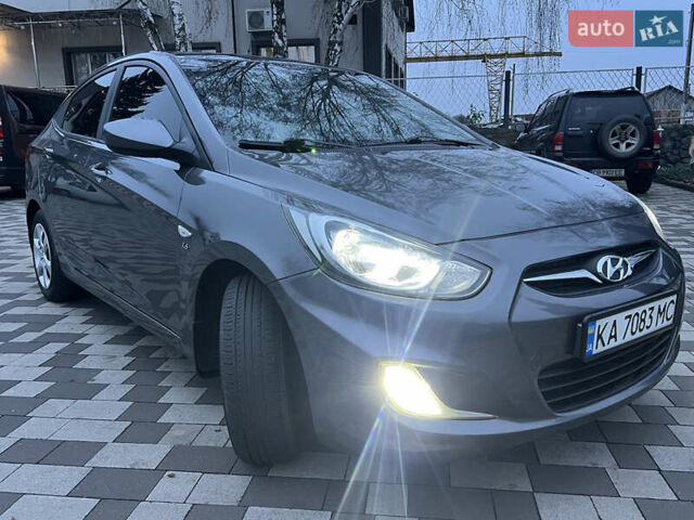 Серый Хендай Акцент, объемом двигателя 1.6 л и пробегом 194 тыс. км за 7900 $, фото 2 на Automoto.ua