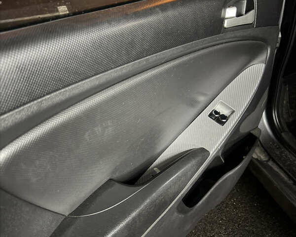 Сірий Хендай Акцент, об'ємом двигуна 1.4 л та пробігом 197 тис. км за 5500 $, фото 13 на Automoto.ua