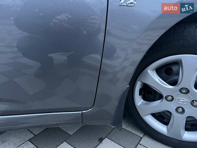 Серый Хендай Акцент, объемом двигателя 1.6 л и пробегом 194 тыс. км за 7900 $, фото 30 на Automoto.ua
