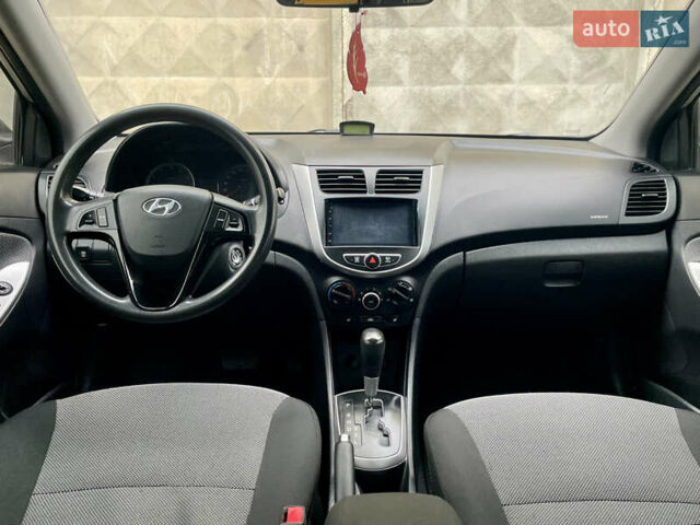 Хендай Акцент 2011 у Одесі на Automoto.ua Сірий Хендай Акцент, об'ємом двигуна 1.4 л та пробігом 184 тис. км за 7200 $, фото 54 на Automoto.ua