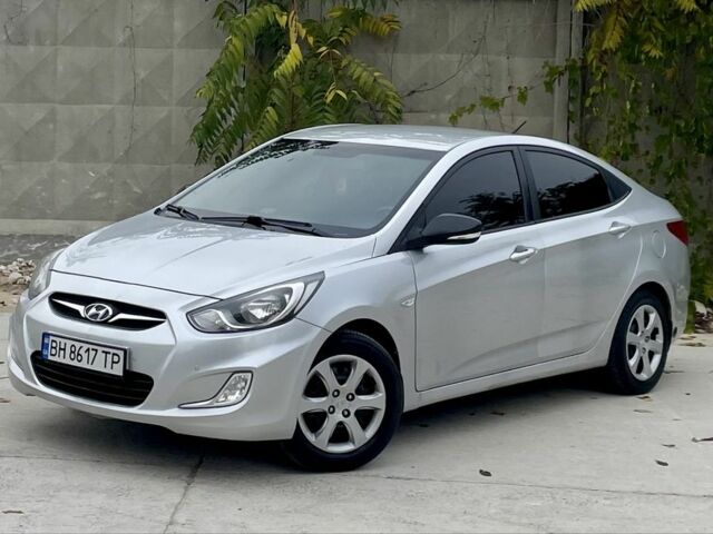 Хендай Акцент 2011 в Одессе на Automoto.ua Серый Хендай Акцент, объемом двигателя 1.4 л и пробегом 184 тыс. км за 7200 $, фото 1 на Automoto.ua