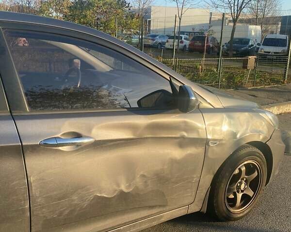 Сірий Хендай Акцент, об'ємом двигуна 1.4 л та пробігом 177 тис. км за 6000 $, фото 11 на Automoto.ua
