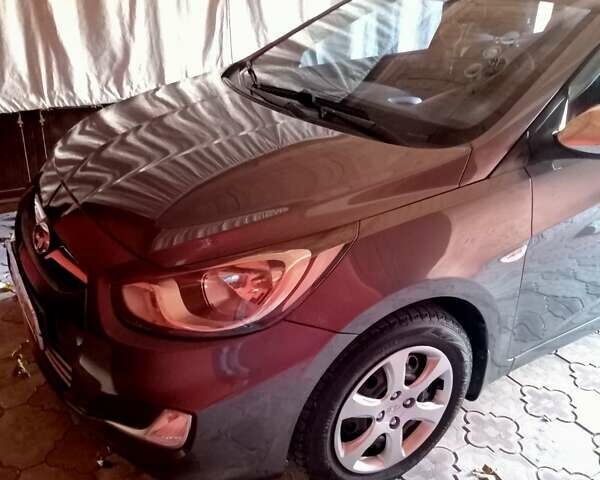 Сірий Хендай Акцент, об'ємом двигуна 1.4 л та пробігом 104 тис. км за 7500 $, фото 4 на Automoto.ua