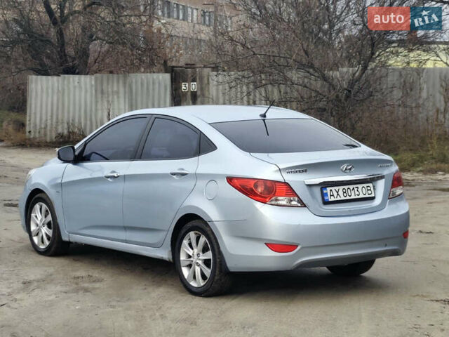 Серый Хендай Акцент, объемом двигателя 1.6 л и пробегом 267 тыс. км за 6500 $, фото 3 на Automoto.ua