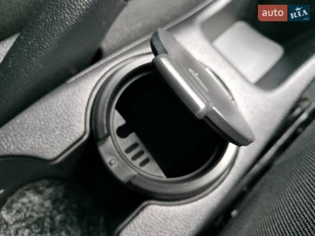 Серый Хендай Акцент, объемом двигателя 1.4 л и пробегом 175 тыс. км за 7500 $, фото 30 на Automoto.ua