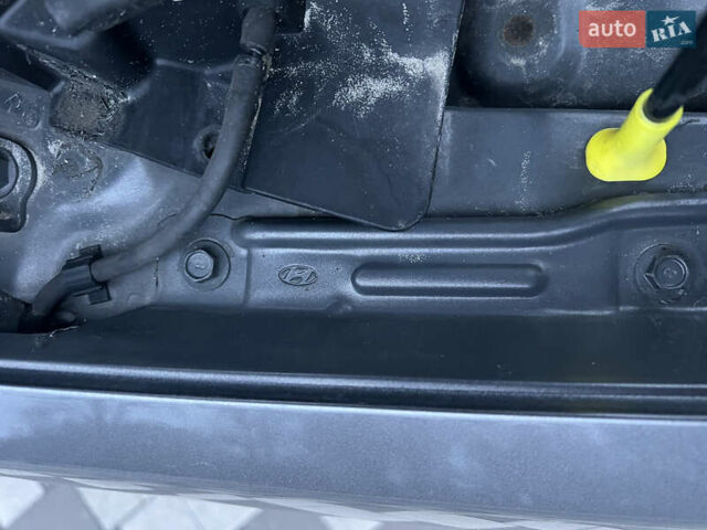 Серый Хендай Акцент, объемом двигателя 1.6 л и пробегом 194 тыс. км за 7900 $, фото 35 на Automoto.ua