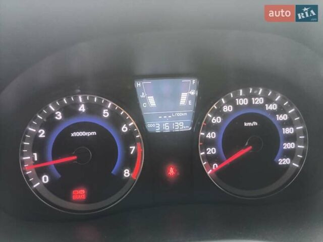 Серый Хендай Акцент, объемом двигателя 1.4 л и пробегом 316 тыс. км за 5800 $, фото 2 на Automoto.ua