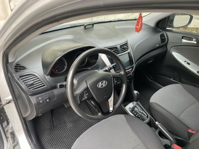 Хендай Акцент 2011 в Одессе на Automoto.ua Серый Хендай Акцент, объемом двигателя 1.4 л и пробегом 184 тыс. км за 7200 $, фото 9 на Automoto.ua