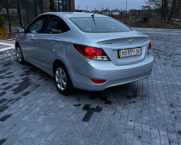Серый Хендай Акцент, объемом двигателя 1.4 л и пробегом 79 тыс. км за 8100 $, фото 7 на Automoto.ua