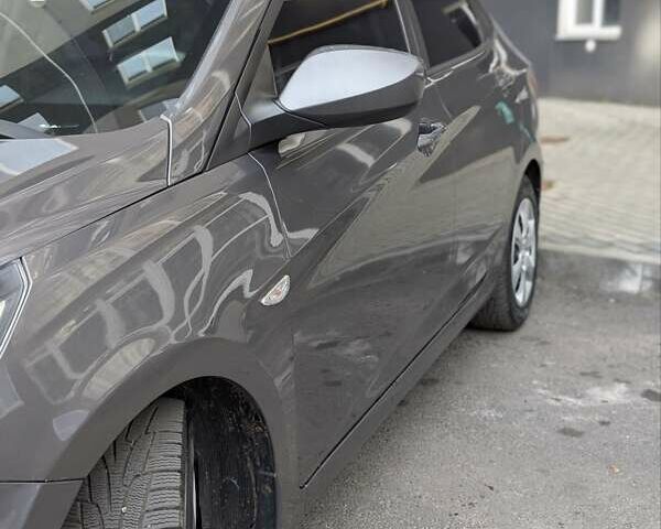 Серый Хендай Акцент, объемом двигателя 1.4 л и пробегом 233 тыс. км за 6250 $, фото 10 на Automoto.ua