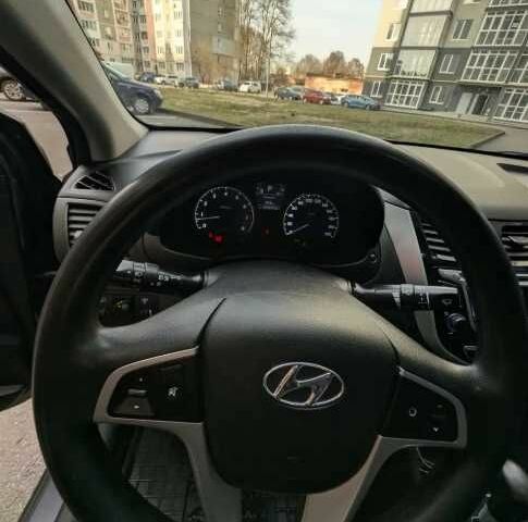 Серый Хендай Акцент, объемом двигателя 1.4 л и пробегом 233 тыс. км за 6480 $, фото 4 на Automoto.ua