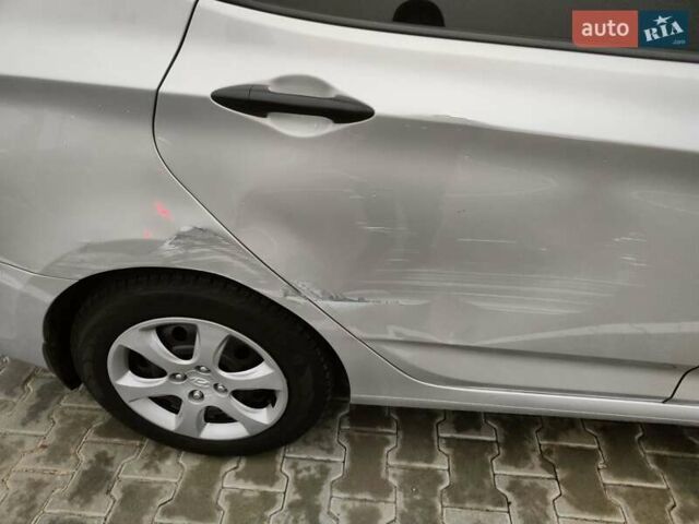 Серый Хендай Акцент, объемом двигателя 1.4 л и пробегом 104 тыс. км за 7600 $, фото 12 на Automoto.ua