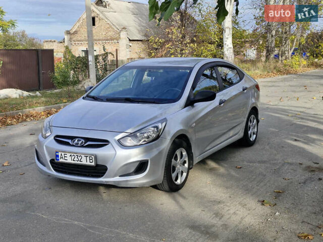 Хендай Акцент 2011 в Запорожье на Automoto.ua Серый Хендай Акцент, объемом двигателя 1.4 л и пробегом 175 тыс. км за 6800 $, фото 1 на Automoto.ua
