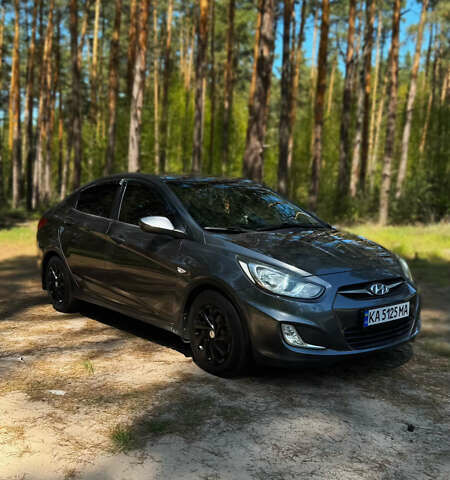 Сірий Хендай Акцент, об'ємом двигуна 1.4 л та пробігом 185 тис. км за 6800 $, фото 2 на Automoto.ua