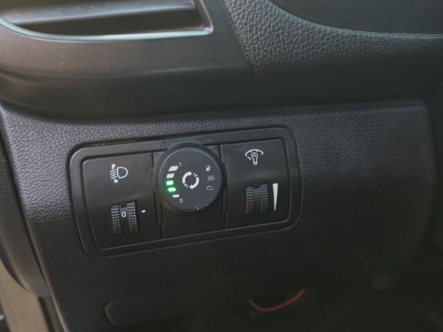 Серый Хендай Акцент, объемом двигателя 1.6 л и пробегом 251 тыс. км за 4900 $, фото 5 на Automoto.ua