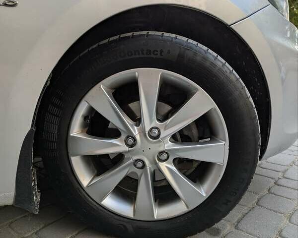 Сірий Хендай Акцент, об'ємом двигуна 1.6 л та пробігом 126 тис. км за 8600 $, фото 16 на Automoto.ua