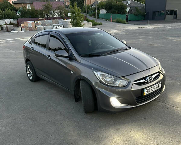 Серый Хендай Акцент, объемом двигателя 1.4 л и пробегом 187 тыс. км за 5800 $, фото 9 на Automoto.ua