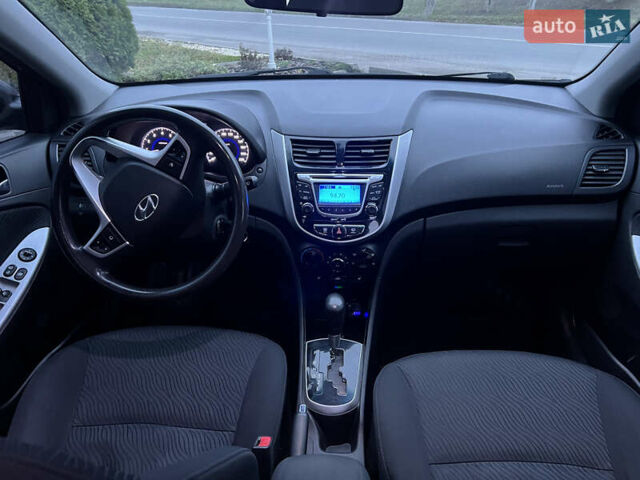 Серый Хендай Акцент, объемом двигателя 1.6 л и пробегом 194 тыс. км за 7900 $, фото 26 на Automoto.ua