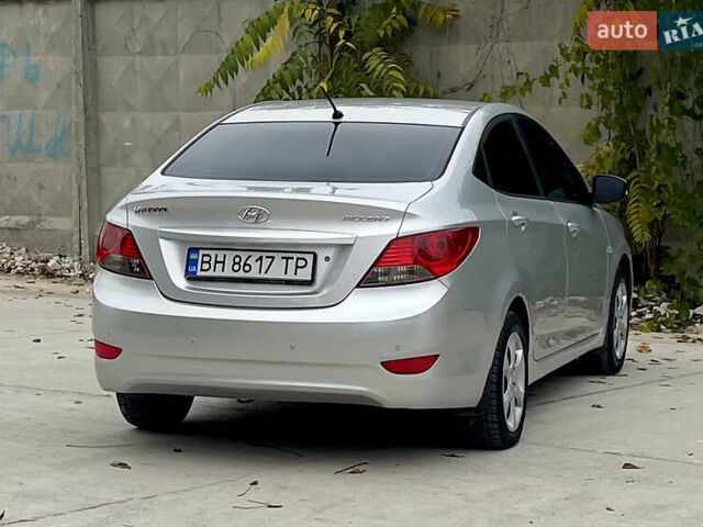 Хендай Акцент 2011 у Одесі на Automoto.ua Сірий Хендай Акцент, об'ємом двигуна 1.4 л та пробігом 184 тис. км за 7200 $, фото 26 на Automoto.ua