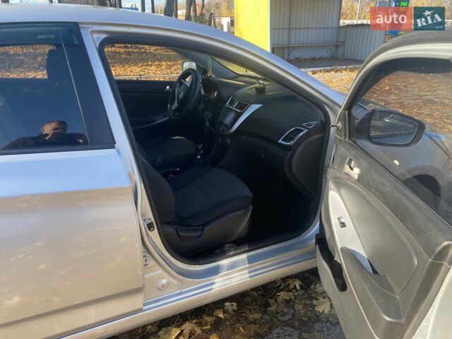 Хендай Акцент 2011 у Полтаві на Automoto.ua Сірий Хендай Акцент, об'ємом двигуна 1.4 л та пробігом 171 тис. км за 6499 $, фото 6 на Automoto.ua