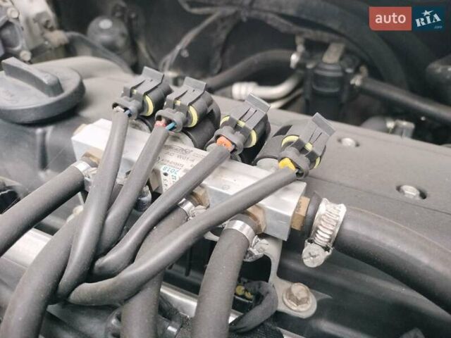 Серый Хендай Акцент, объемом двигателя 1.4 л и пробегом 175 тыс. км за 7500 $, фото 12 на Automoto.ua