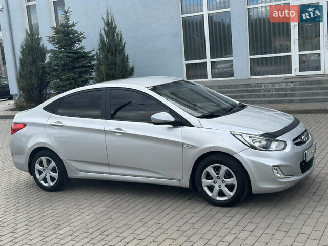Сірий Хендай Акцент, об'ємом двигуна 1.4 л та пробігом 178 тис. км за 7999 $, фото 8 на Automoto.ua