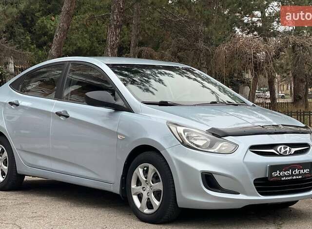 Сірий Хендай Акцент, об'ємом двигуна 1.4 л та пробігом 172 тис. км за 7299 $, фото 11 на Automoto.ua