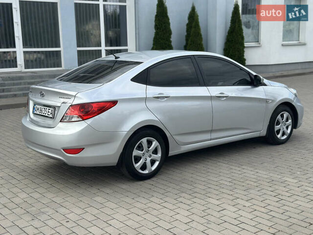Сірий Хендай Акцент, об'ємом двигуна 1.4 л та пробігом 178 тис. км за 7999 $, фото 6 на Automoto.ua