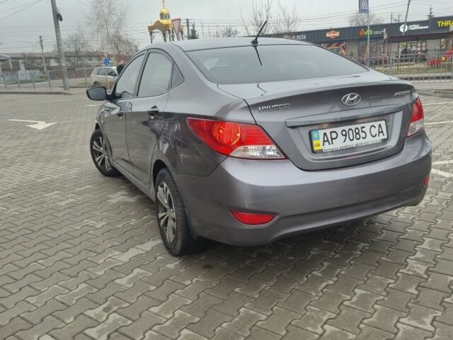 Сірий Хендай Акцент, об'ємом двигуна 1.4 л та пробігом 98 тис. км за 8300 $, фото 3 на Automoto.ua