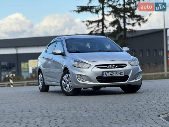 Серый Хендай Акцент, объемом двигателя 1.6 л и пробегом 138 тыс. км за 7900 $, фото 8 на Automoto.ua