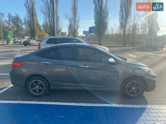 Сірий Хендай Акцент, об'ємом двигуна 1.4 л та пробігом 177 тис. км за 6000 $, фото 12 на Automoto.ua