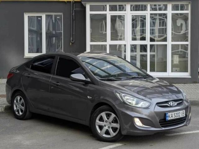 Серый Хендай Акцент, объемом двигателя 1.4 л и пробегом 233 тыс. км за 6480 $, фото 1 на Automoto.ua