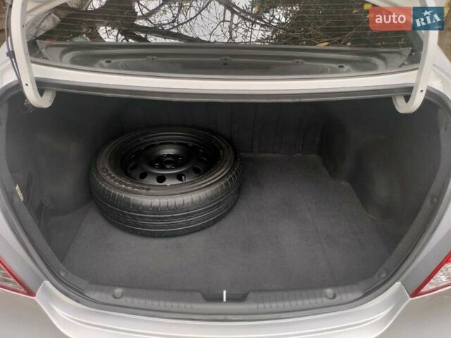 Серый Хендай Акцент, объемом двигателя 1.4 л и пробегом 175 тыс. км за 7500 $, фото 9 на Automoto.ua