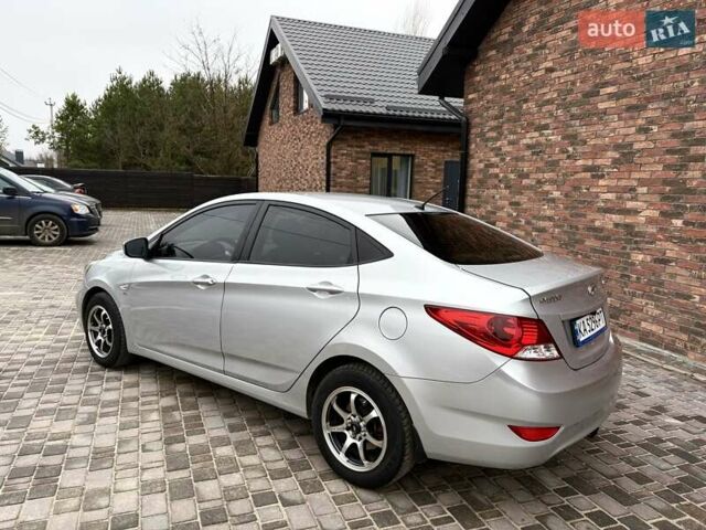 Серый Хендай Акцент, объемом двигателя 1.6 л и пробегом 186 тыс. км за 7900 $, фото 5 на Automoto.ua